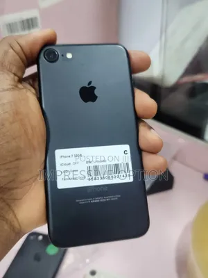 Apple iPhone 7 32 GB Black