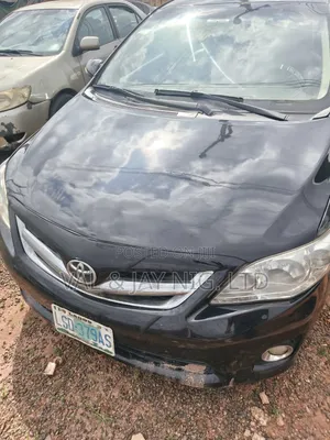 Toyota Corolla 2010 Black