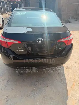 Toyota Corolla 2015 Black