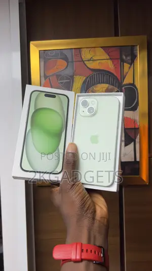 Apple iPhone 15 128 GB Green