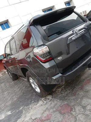 Toyota 4-Runner 2017 Gray