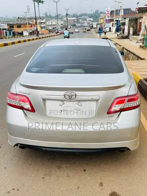 Toyota Camry SE V6 4dr Sedan (3.5L 6cyl 6AM) 2010 Silver
