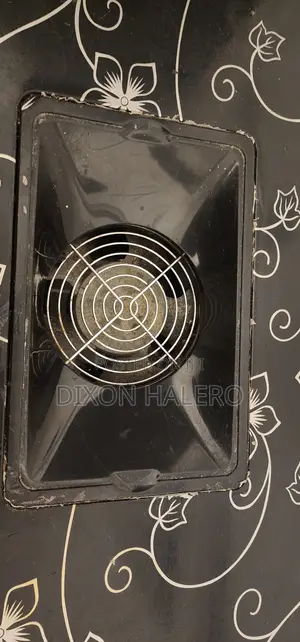 Nail Table With Dust Collector