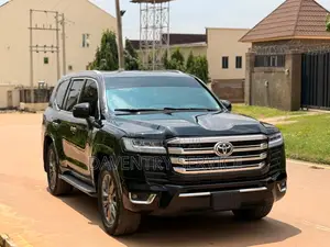 Toyota Land Cruiser 2022 Black