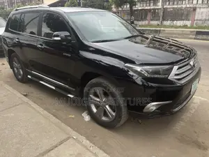 Toyota Highlander Limited 3.5L 2WD 2013 Black