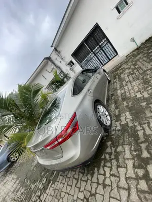 Toyota Avalon Limited 4dr Sedan (3.5L 6cyl 6A) 2014 Brown