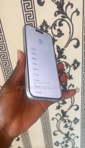 Apple iPhone 16 256 GB White