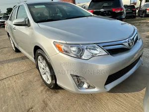 Toyota Camry 2014 Silver