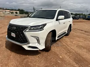 Lexus LX 570 (5 seats) AWD 2018 White