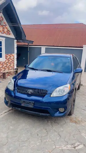 Toyota Matrix XR Hatchback FWD (1.8L 4cyl 4A) 2008 Blue