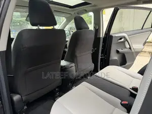 Toyota RAV4 XLE 4dr SUV AWD (2.5L 4cyl 6A) 2018 Black