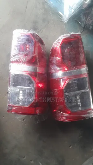 Back Light Toyota Hilux 012 Set
