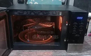 30 Liters 3 in 1 Samsung Microwave Germany Used