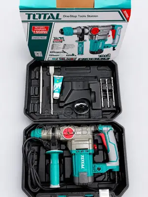 TOTAL 1500W Industrial Rotary Hammer Set