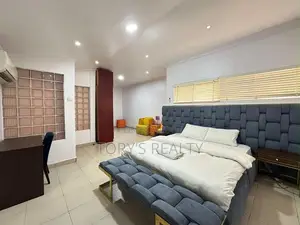 Furnished 3bdrm Penthouse in Chevron for rent