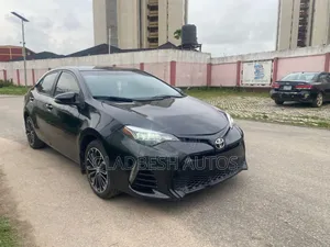 Toyota Corolla 2015 Black