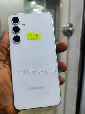 Samsung Galaxy S23 FE 256 GB White