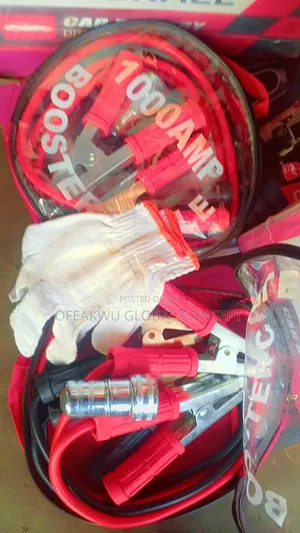 1000amp Jump-Start With Battery Head Scrubber