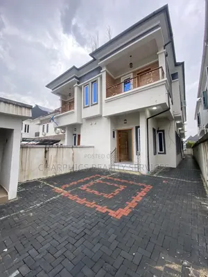4bdrm Duplex in Lekki Phase 2 for rent