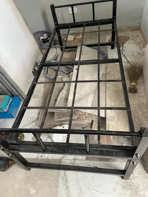 Metal Bed Frame for Home and Hospital