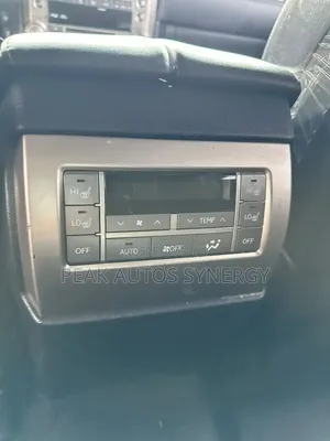 Lexus GX 2011 Silver