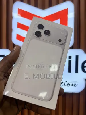 New Apple iPhone 17 Pro Max 256 GB Silver