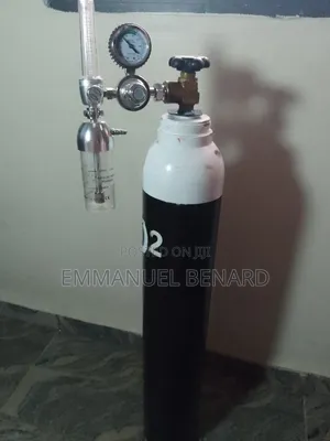 Medical Oxygen Cylinder With Regulator