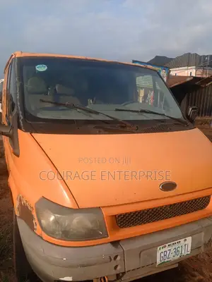 Ford Transit 2007 Orange