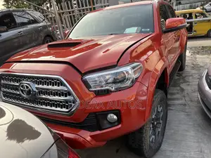 Toyota Tacoma Limited 2017 Orange