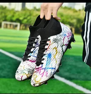 Professional High Ankle Football Boots Lightweight Soccer Cleats