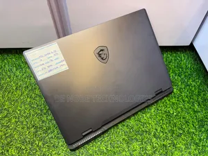 Laptop MSI MSI Sword 17 16GB Intel Core i7 SSD 1T