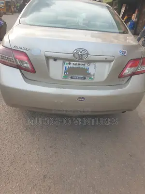Toyota Camry 2.4 2008 Gold