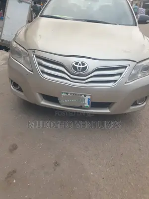 Toyota Camry 2.4 2008 Gold