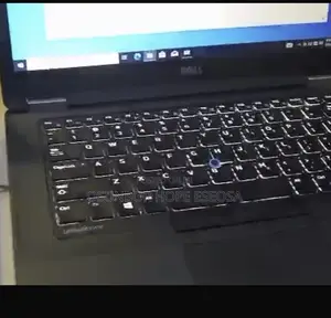 Laptop Dell Latitude 7400 8GB Intel Core i5 HDD 500GB