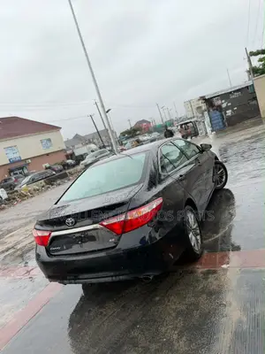 Toyota Camry SE 4dr Sedan (2.5L 4cyl 6A) 2016 Black
