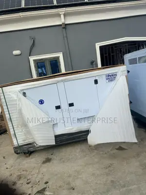 Perkins 150kva Stamford Soundproof Generator