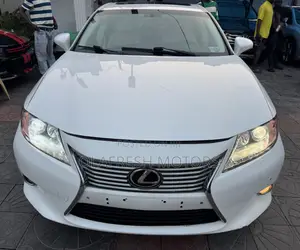 Lexus ES 350 FWD 2014 White