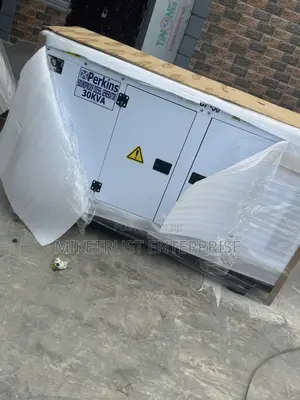30Kva Strong Perkins Diesel Soundproof Generator