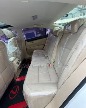 Lexus ES 2015 White