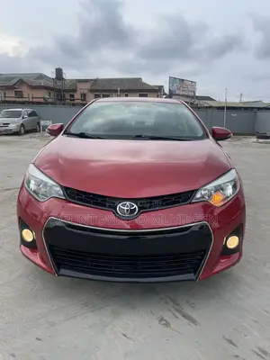 Toyota Corolla 2016 Red