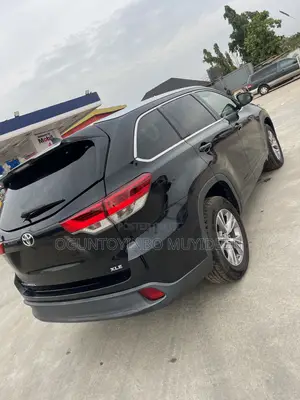 Toyota Highlander 2015 Black