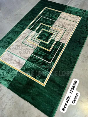 7×10 Center Rug