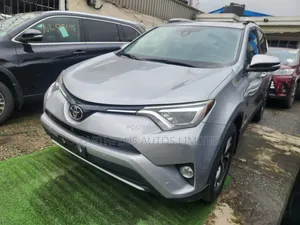 Toyota RAV4 2016 Silver