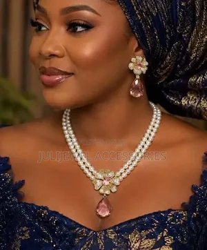 Cubic Zirconia Double Layer Pearl Necklace and Earrings Quality (CZ)