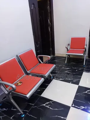 Airport Luxury Exclusive Awaiting Executive Chair