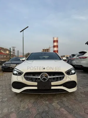 Mercedes-Benz C300 2024 White