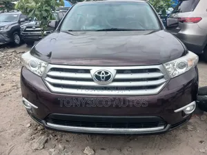 Toyota Highlander 2012 Maroon