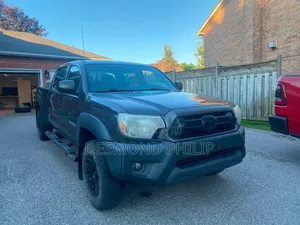Toyota Tacoma 4dr Access Cab 4WD 6.1 ft. SB (2.7L 4cyl 4A) 2014 Black