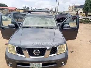 Nissan Pathfinder 2007 Blue