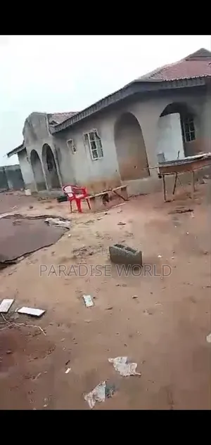 Furnished 5bdrm Bungalow in Ofada Area, Obafemi-Owode for sale
